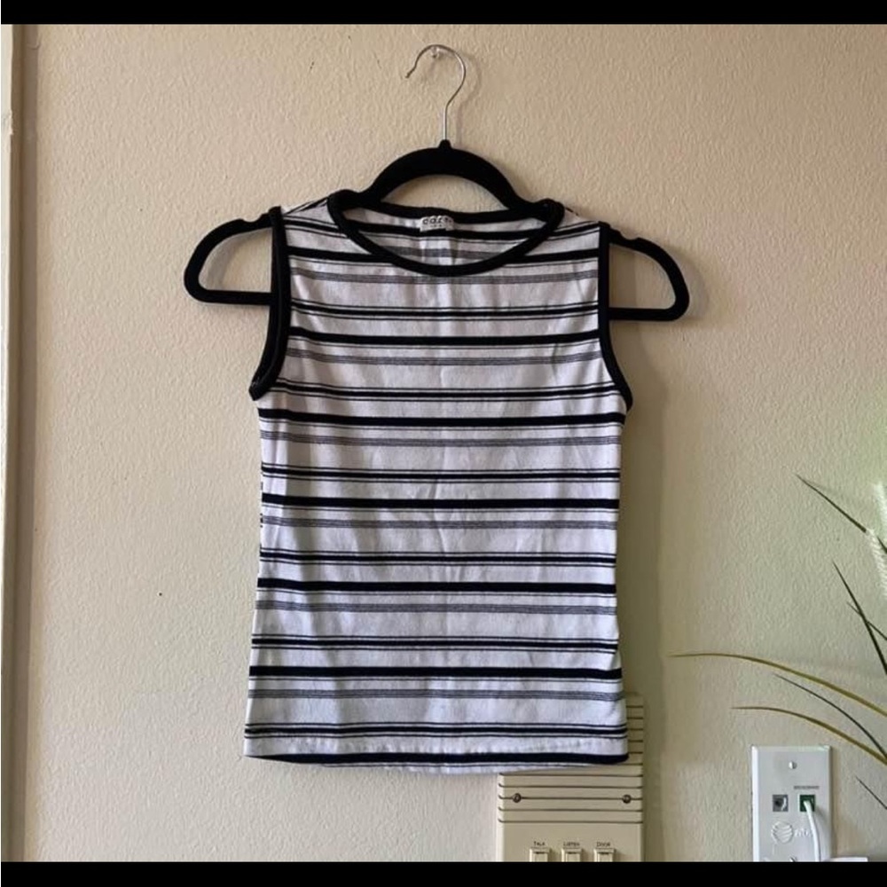 Striped Sleeveless Top - Black and White Tank Top Muscle Tank